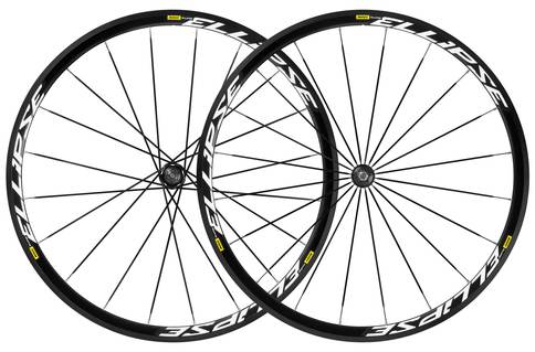 Mavic Ellipse Review: The go-to track wheel for beginners and pros alike.