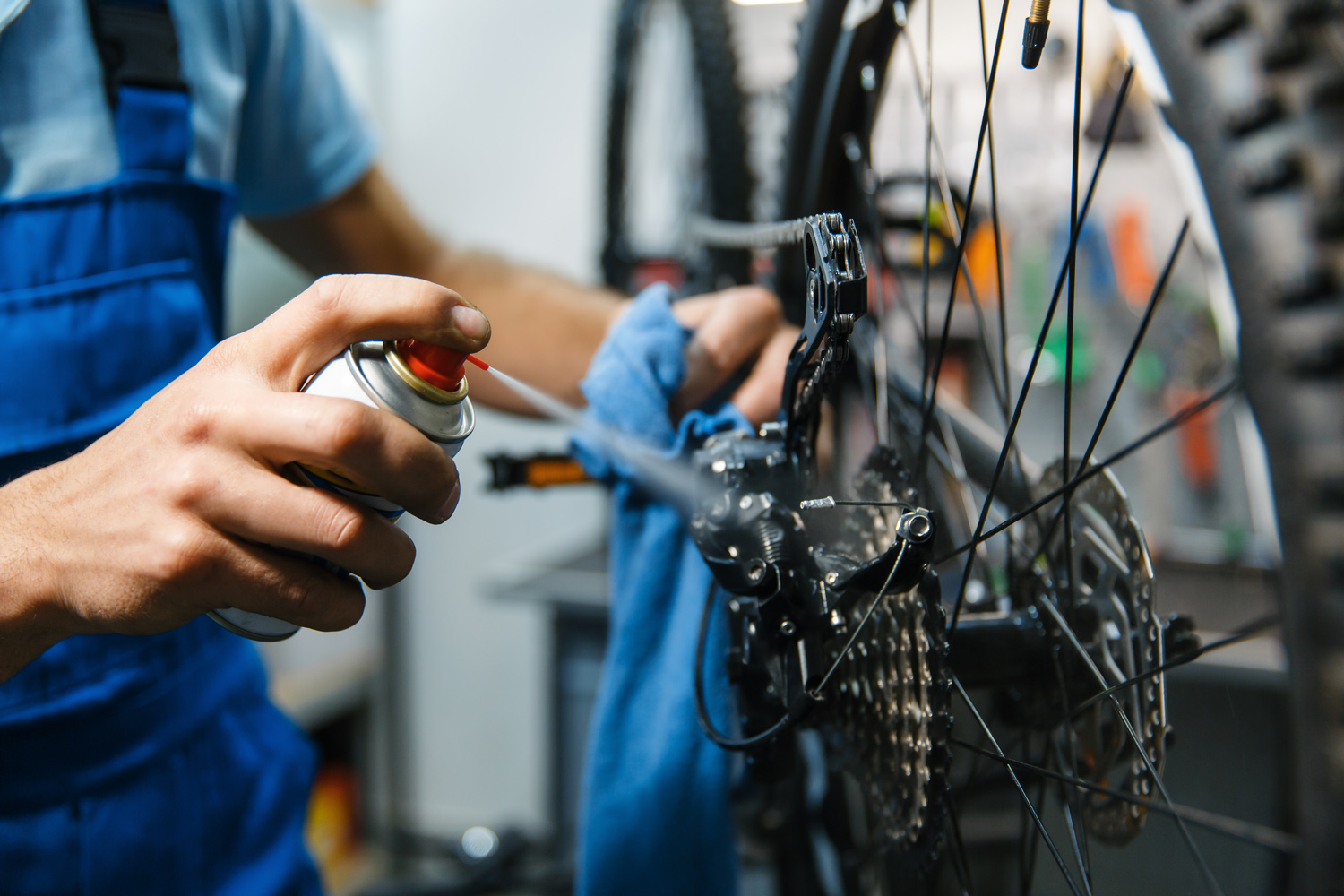 9 Best Bike Chain Degreaser For Your Bike!